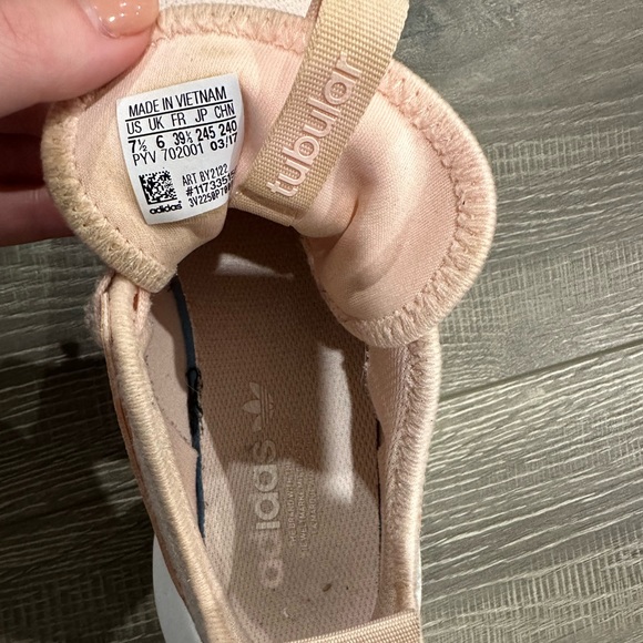 Adidas Tubular Shoes - Picture 6 of 6